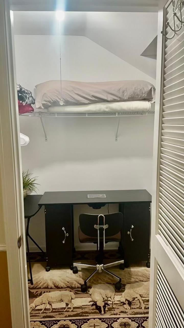 B3 A Private Room In Naperville Downtown With Desk And Wi-Fi Near Everything Extérieur photo